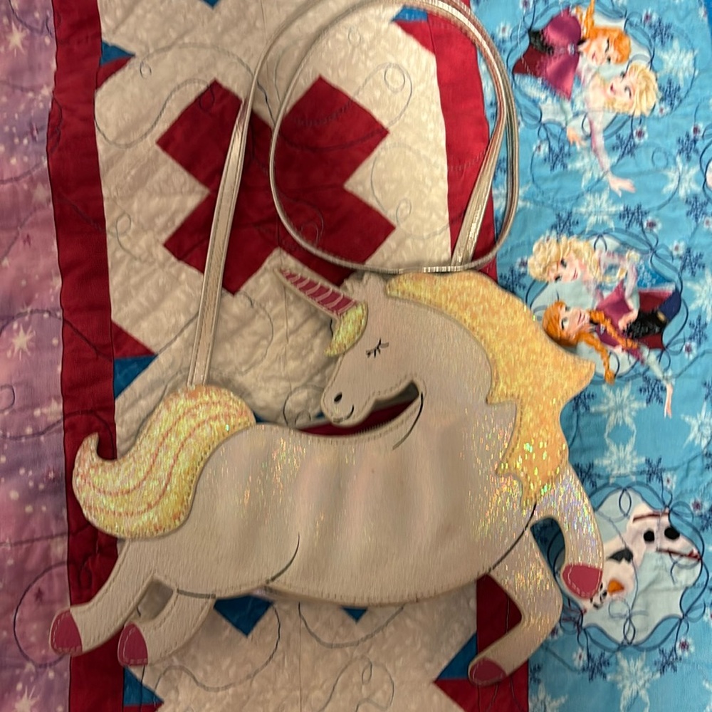 Unicorn purse. Only used a handful of times.